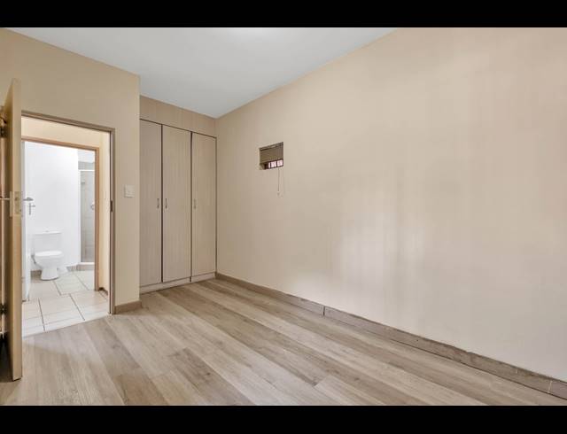 1 BEDROOM APARTMENT FOR SALE IN RICHMOND